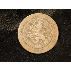 1883 Netherlands 2½ Cent – Key Date Copper Coin
Add a true rarity to your collection with this 1883 Netherlands 2½ Cent, recognized as a key date in the Dutch minor coin series. Struck in copper during the reign of King William III, this low-mintage issue