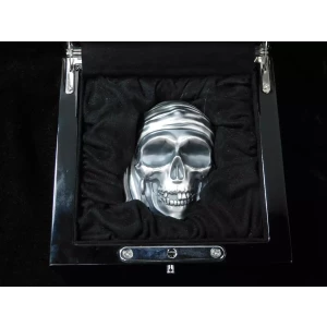 2018 Palau $25 Big Pirate Skull Antiqued 1/2 Kilo .999 Silver Coin in OGP (3)